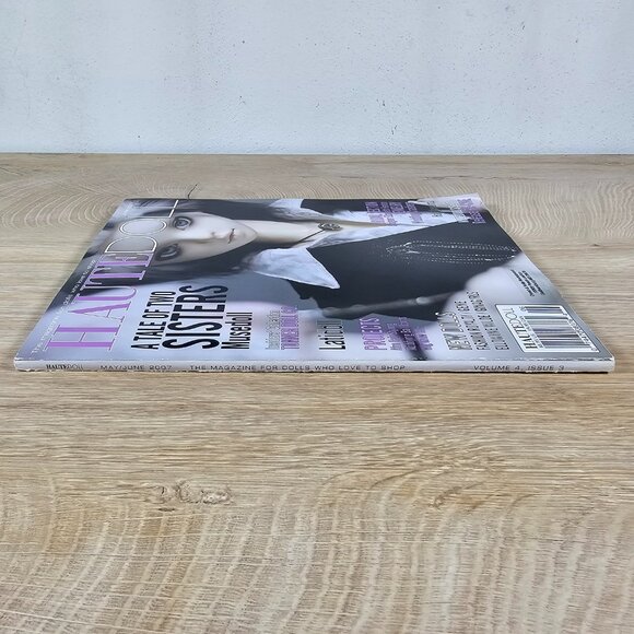 Haute Doll Magazine A Tale of Two Sisters Musedoll June 2007 Volume 4 Issue 3 - Picture 6 of 9